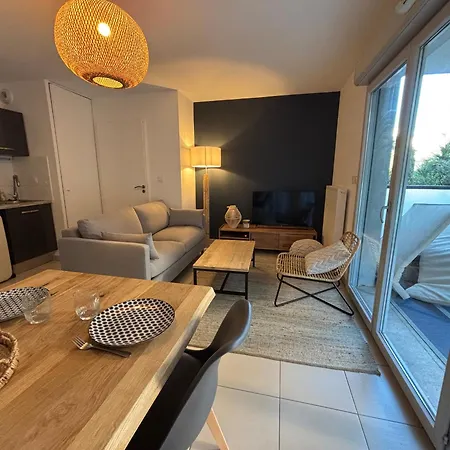 Апартаменты Confort Moderne A : 2 Pieces, Parking, Wifi - Fr-1-338-594 *